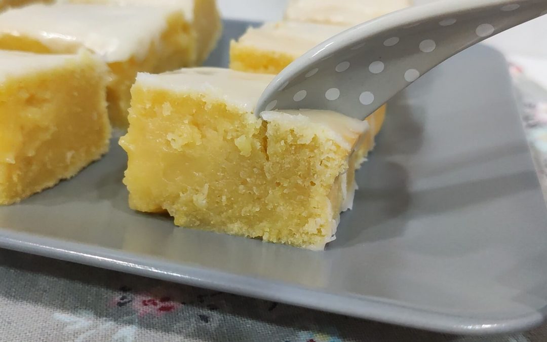 Receta – Fudgy Lemon Brownie (Blondie)